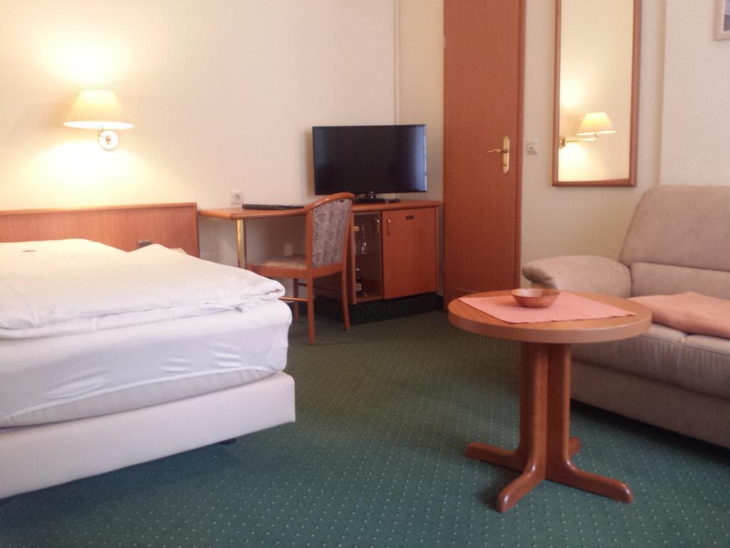 Hotel Evabrunnen بيشوفسفيردا الغرفة الصورة